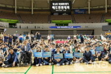 화성시의회 제18회 시장기 배드민턴대회 동호인 축제 현장 동참