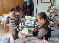 무안군 종합사회복지관, 복지사각 위기가구 생필품 지원