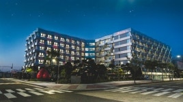 [강원도 주말에 가볼 만한 곳] 청초호 야경 품은  ‘마리나베이속초 호텔’... 오픈 기념 특별행사도 눈길