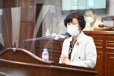순천시의회 이영란 의원, ‘보건소장 임명과 경도주권탑 위법성’ 지적