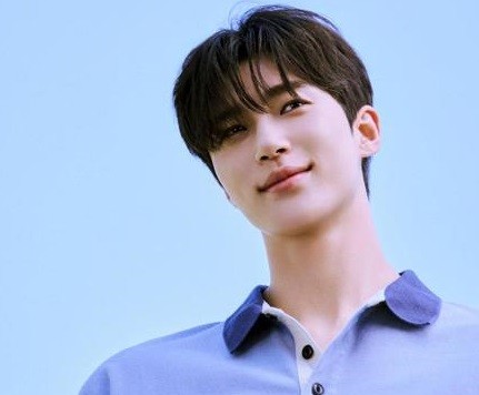 교촌, 스타 마케팅 재도전! 변우석 모델 발탁으로 홍보 전략 강화