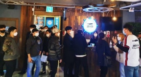 일 매출 연일 갱신! 불경기 속 파란을 일으키는 자갈치브라더스