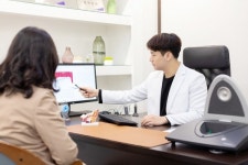 하나히어링 보청기 선택 시 브랜드보다 더 중요한 것은