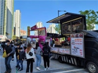한때 각광 받던 푸드트럭, 아파트 알뜰장터에서 다시 부활한다