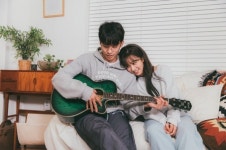 음색깡패 보라미유 신곡 ON&ON 호평...작곡가 DJ아스터 뮤비 출연
