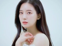 [아티스트POST] 가수 겸 배우 송민경 데일리뉴스 