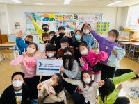 굿피플, 고령초등학교에 좋은 학생, 좋은 기부 현판 전달…플리마켓 직접 운영하고 수익금 전액 기부