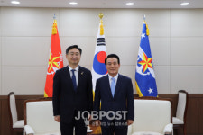 논산시, 백성현 시장 국방부 차관 만나 논산의 미래비전 피력