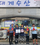군산시, 휘드미혜김 아틀리에와 대게수산 방문 착한가게 현판 전달