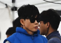 이승환, 35주년 투어 마무리 후 새 무대 준비… 스타트렌드 생일 이벤트 이어져