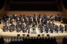 국립국악관현악단, 70년 역사 속 한민족의 노래 선보여