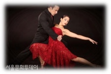 빛고을시민회관 개관 10주년 기념 세계 음악여행 진행