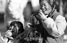 [정영신의 장터이야기]아이들 모습이 보이지 않는 장터마당