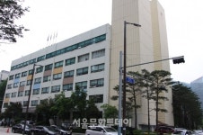 종로구, 83년 청사 떠나 임시청사로…2021년 3월까지 단계별 이전