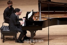 임동민·임동혁 듀오, 피아노 리사이틀 전국투어 진행…2005 쇼팽 콩쿠르 현장 재현