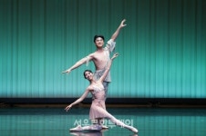 [공연리뷰]세상의 모든 움직임을 담다…2021 무용인 한마음축제 성료