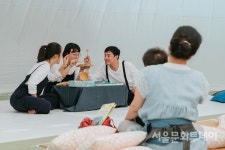 미래세대를 위한 아장아장 극장놀이터, 영아 발달 위한 공연