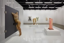 [현장리뷰] 《올 어바웃 러브》展, 혐오‧차별을 넘는 사랑에 대해