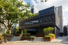 [Hot Issue]서울문화재단 예술청 민간위원 민관협치 무시한 조직개편 철회 요구