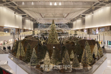 서울시향, 더현대서울서 미라클 서울 : 크리스마스 동화 공연