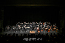 숨 쉬는 우리 모두의 이야기…서울시국악관현악단 2024 음악극 [숨:]
