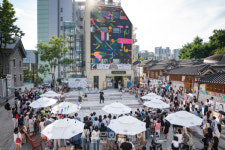 돈의문 골목시장, 추석 맞이 제철 농산물부터 사물놀이·한복 행진까지