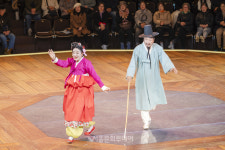 [공연리뷰]심청ㆍ춘향ㆍ놀보가 한 자리에…국립극장 마당놀이 모듬전