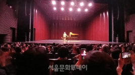 [이채훈의 클래식비평]백건우, 구도자의 모차르트로 깊은 감동 안겨