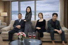 극단 지금여기, 서울신문 신춘문예 당선작 〈포말〉 무대화