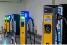 서울시내 노후건물 100만호, 26년까지 저탄소건물 탈바꿈…전기차충전기 22만기로  확대