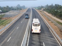 쭝르엉-미투언 고속도로 51km구간 통행료 2만3800원…이용자 있을까?