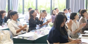 캄보디아 학교, 크메르어 교재로 한국어 공부…11월 신학년부터