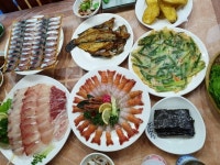 제주도 맛집 신산포구 자연산횟집 딱새우, 고등어회 등 신선한 해산물로 필수 여행코스