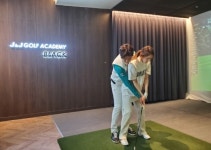 강남골프 GC쿼드로 과학적인 레슨 가능한 제이앤드제이 골프 아카데미