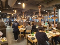 포스트 코로나시대 자영업자의 고난 어떻게 극복할수 있을까?  따로 또 같이 전략으로 자기만의 길 개척하는 명륜진사갈비 동탄반송점