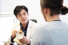 현대인의 고질병 목, 허리디스크! 추나요법을 통해 바른 자세로 교정되어 신체의 자생력을 이끌어낸다