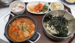 현대차 구내식당 개선돼...직원 밥 맛있어졌다 호평