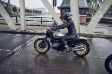 BMW 뉴 R12 나인티·R12 출시