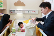 KB국민은행, 삼성서울병원과 인도네시아 심장병 어린이 의료 지원