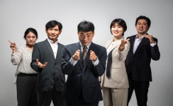연극 더 클래스 공연… 서울씨어터 202에서