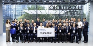 현대자동차, 전·현직 카마스터와 함께 소아암 환아에 후원금 전달