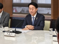 코오롱스포츠조정현 | 조정식 만난 최태원 "기업 투자엔 예측 가능성이 핵심" [현장]