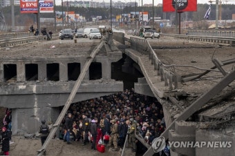 러시아, 우크라이나 침공 10일째...임시휴전 지켜지지 않은 채 교전 계속