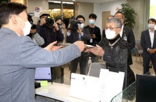 의대생 국시 해결 위해 선배들이 나섰다···서울시 구의사회장단, 국민 신문고 접수
