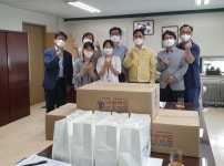 중구의사회, 보건소에 떡 전달