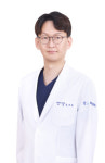 김재광 허리나은병원 척추센터 원장, 척추 내시경 수술시 주의점 발표