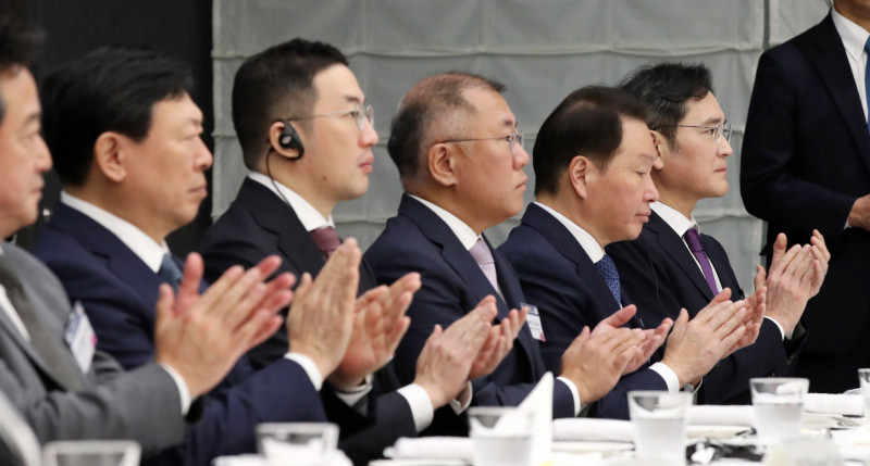 이재명 대통령, 현대차그룹 정의선 회장과 LG그룹 구광모 회장과 만찬 간담회