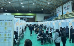 포천시, 2025년 일자리 박람회 성황리 종료