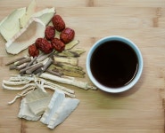 코로나19로 문턱 낮아진 한약·생약제제, 한의원 상술로 얼룩지나