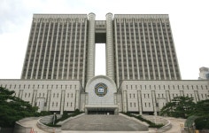 빌려준 돈이다, 아니다 약국 동업 분쟁으로 법원까지 간 두 약사